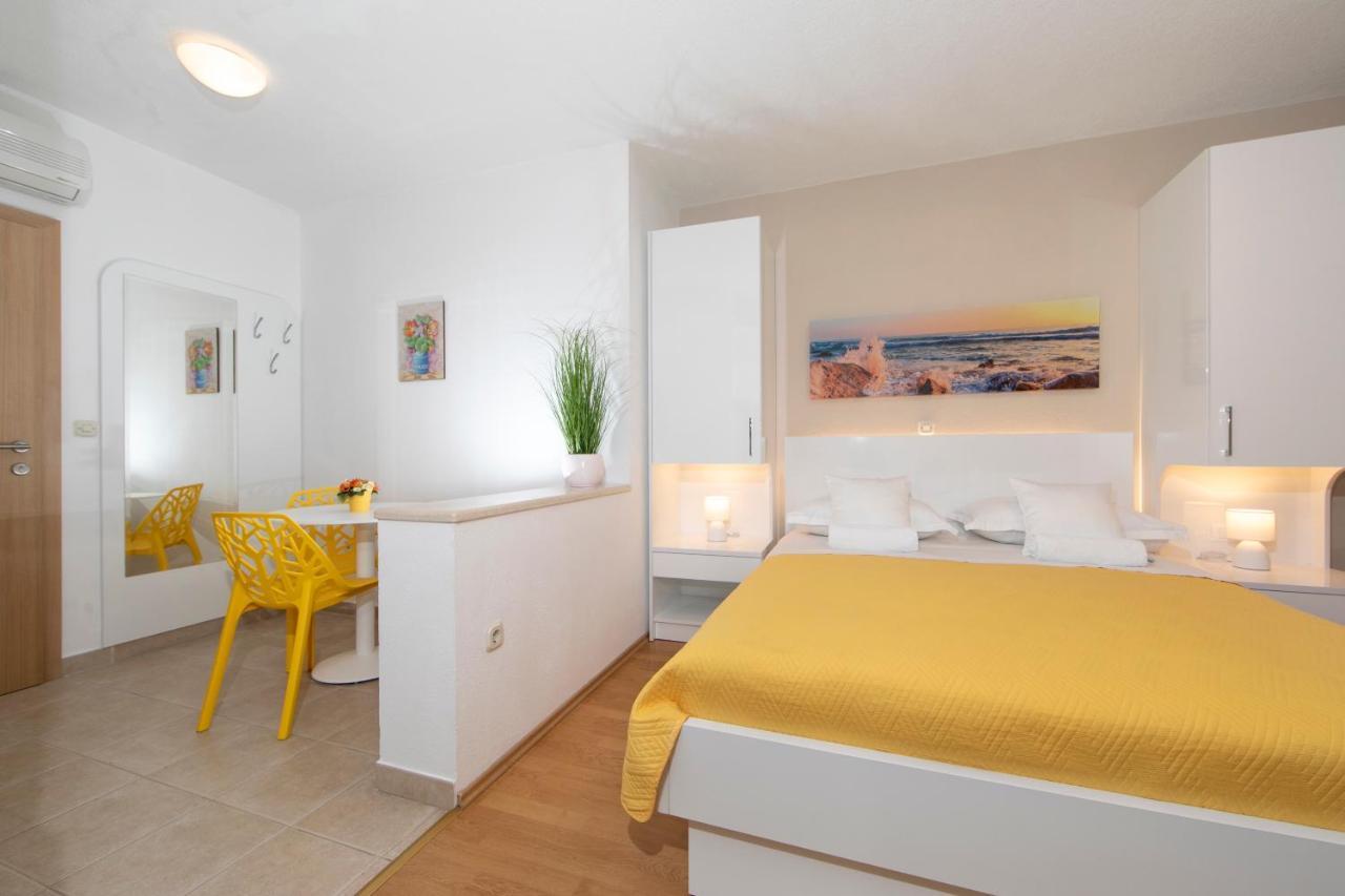 Apartments Milana 2 Tučepi Екстериор снимка
