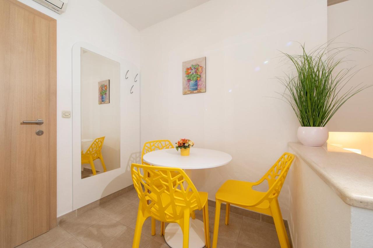 Apartments Milana 2 Tučepi Екстериор снимка