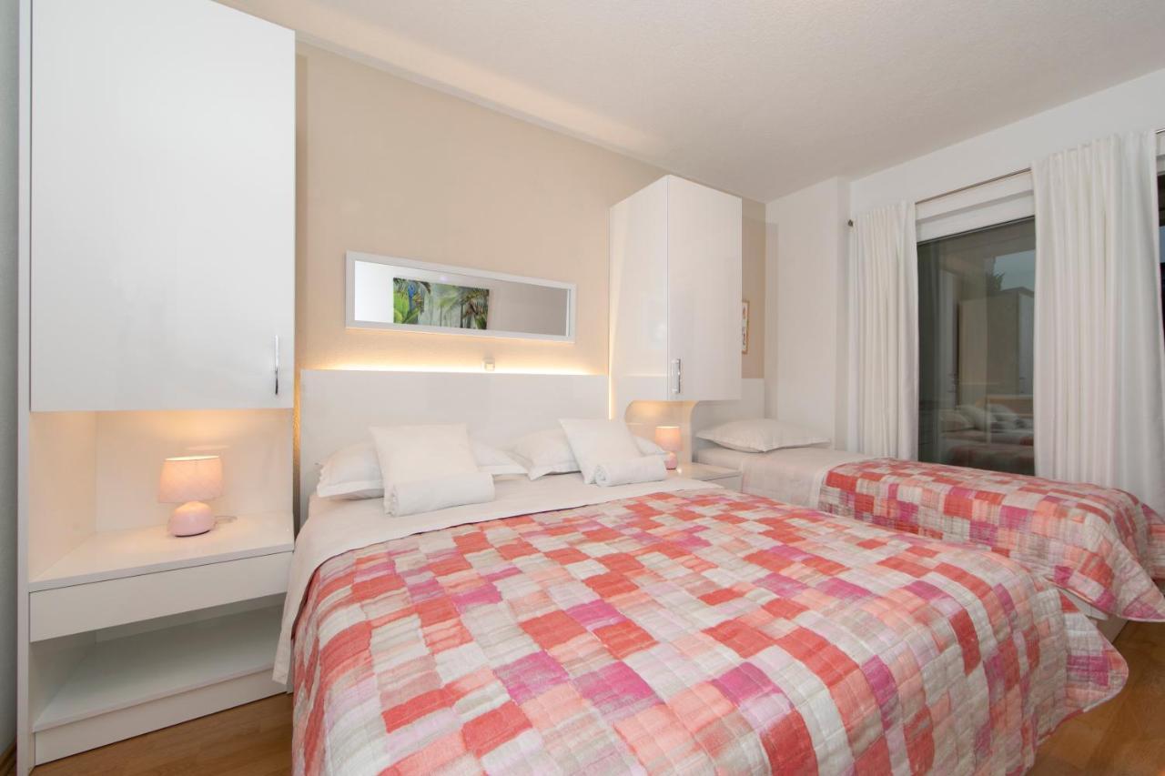 Apartments Milana 2 Tučepi Екстериор снимка