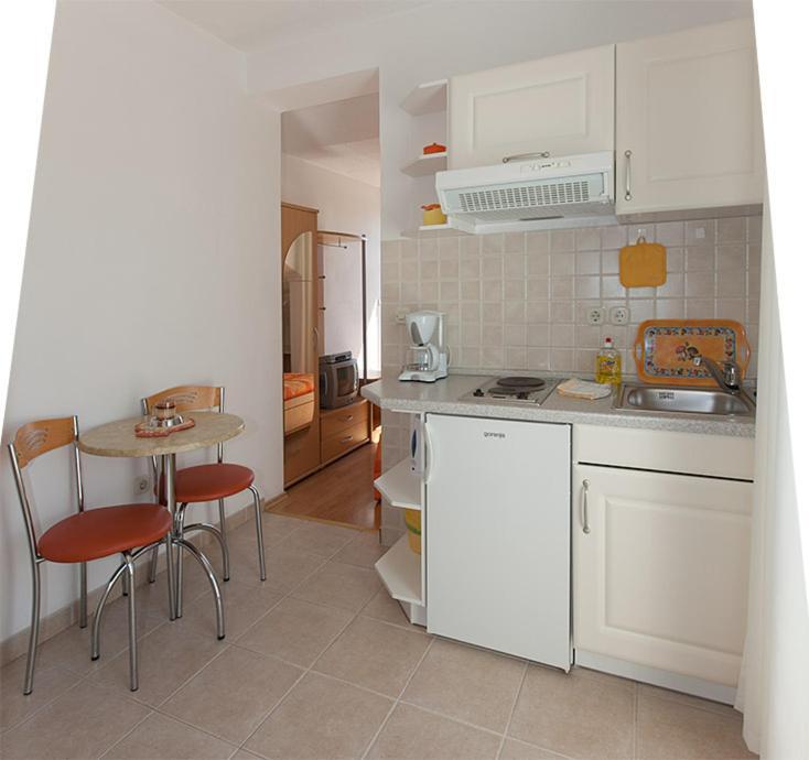 Apartments Milana 2 Tučepi Екстериор снимка