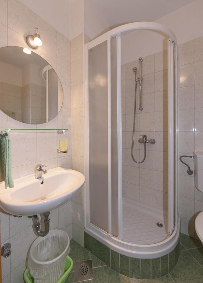 Apartments Milana 2 Tučepi Екстериор снимка