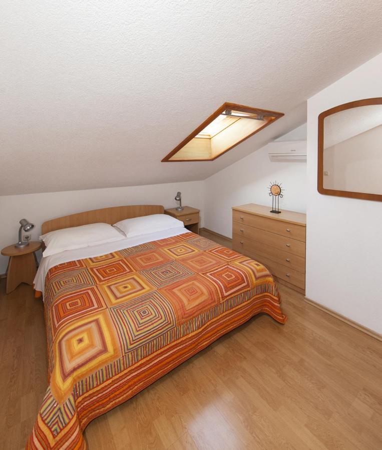 Apartments Milana 2 Tučepi Екстериор снимка