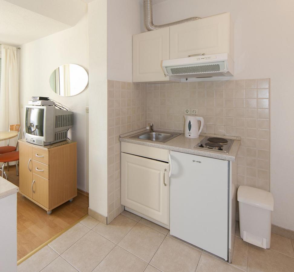 Apartments Milana 2 Tučepi Екстериор снимка