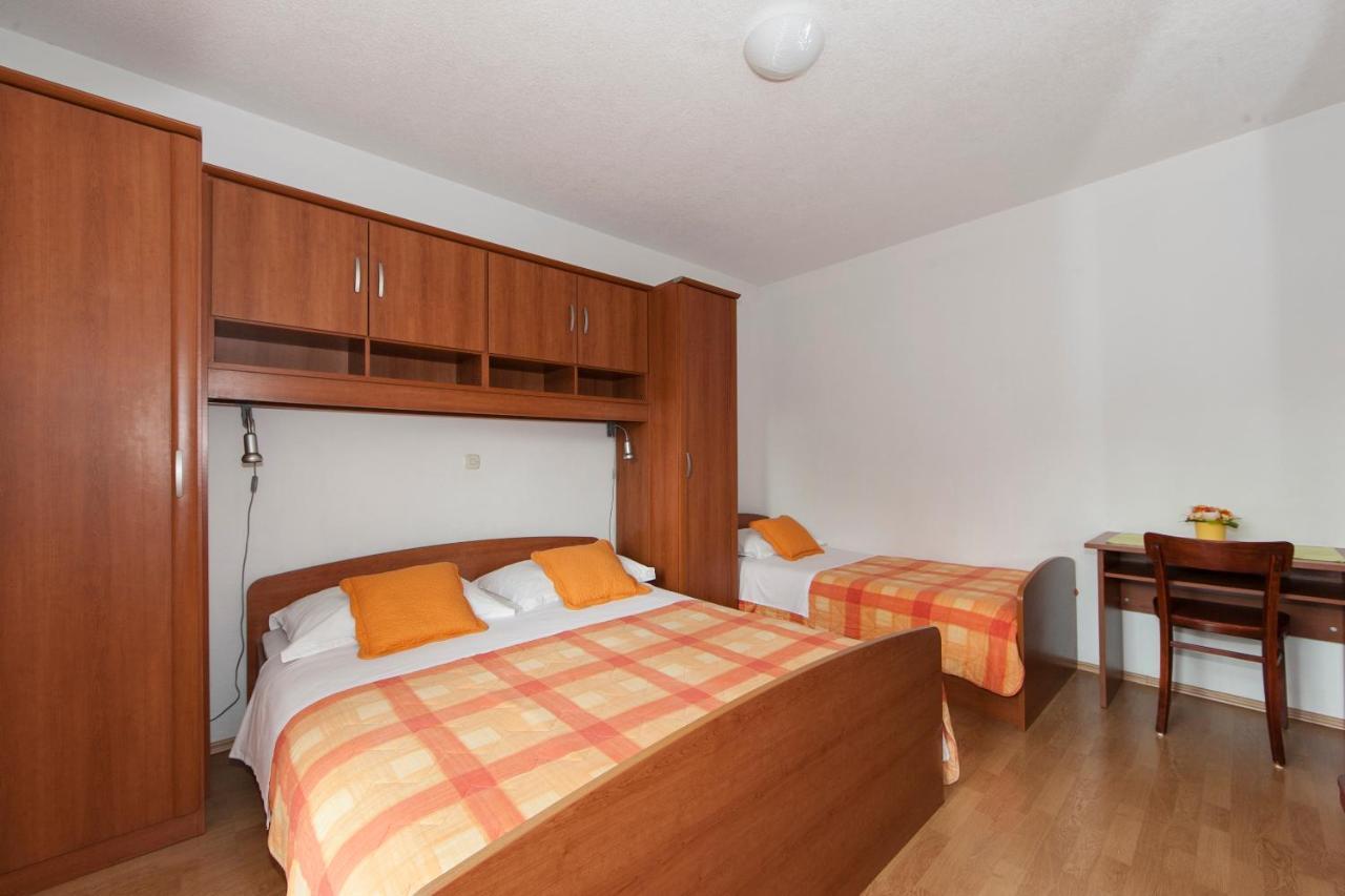 Apartments Milana 2 Tučepi Екстериор снимка