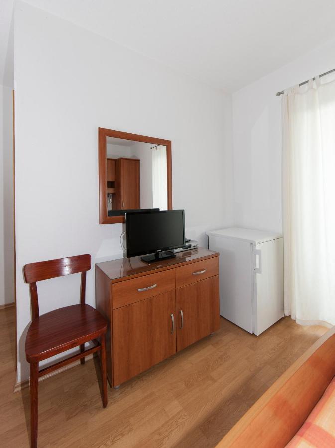 Apartments Milana 2 Tučepi Екстериор снимка