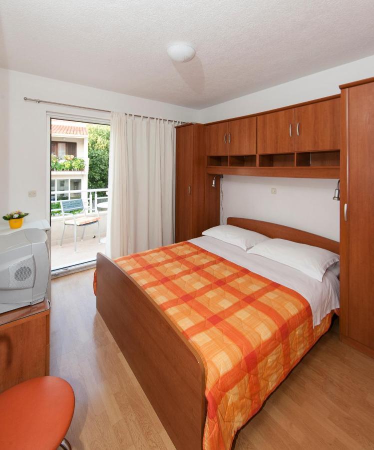 Apartments Milana 2 Tučepi Екстериор снимка