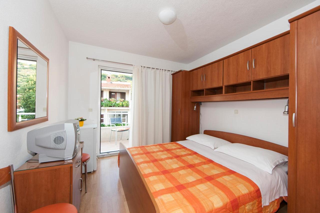Apartments Milana 2 Tučepi Екстериор снимка